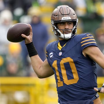 The Green Bay Packers and quarterback Jordan Love are favored on Monday night against the Philadelphia Eagles.