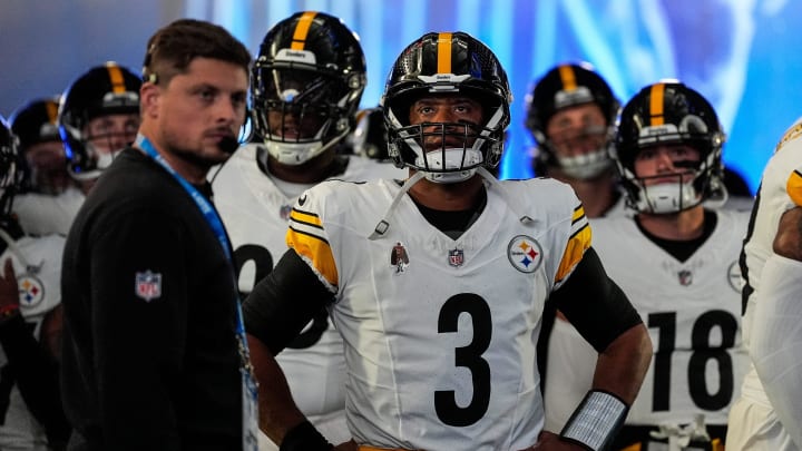 Pittsburgh Steelers quarterback Russell Wilson (3) ready to take the field against Detroit Lions during the first half of a preseason game at Ford Field in Detroit on Saturday, August 24, 2024.