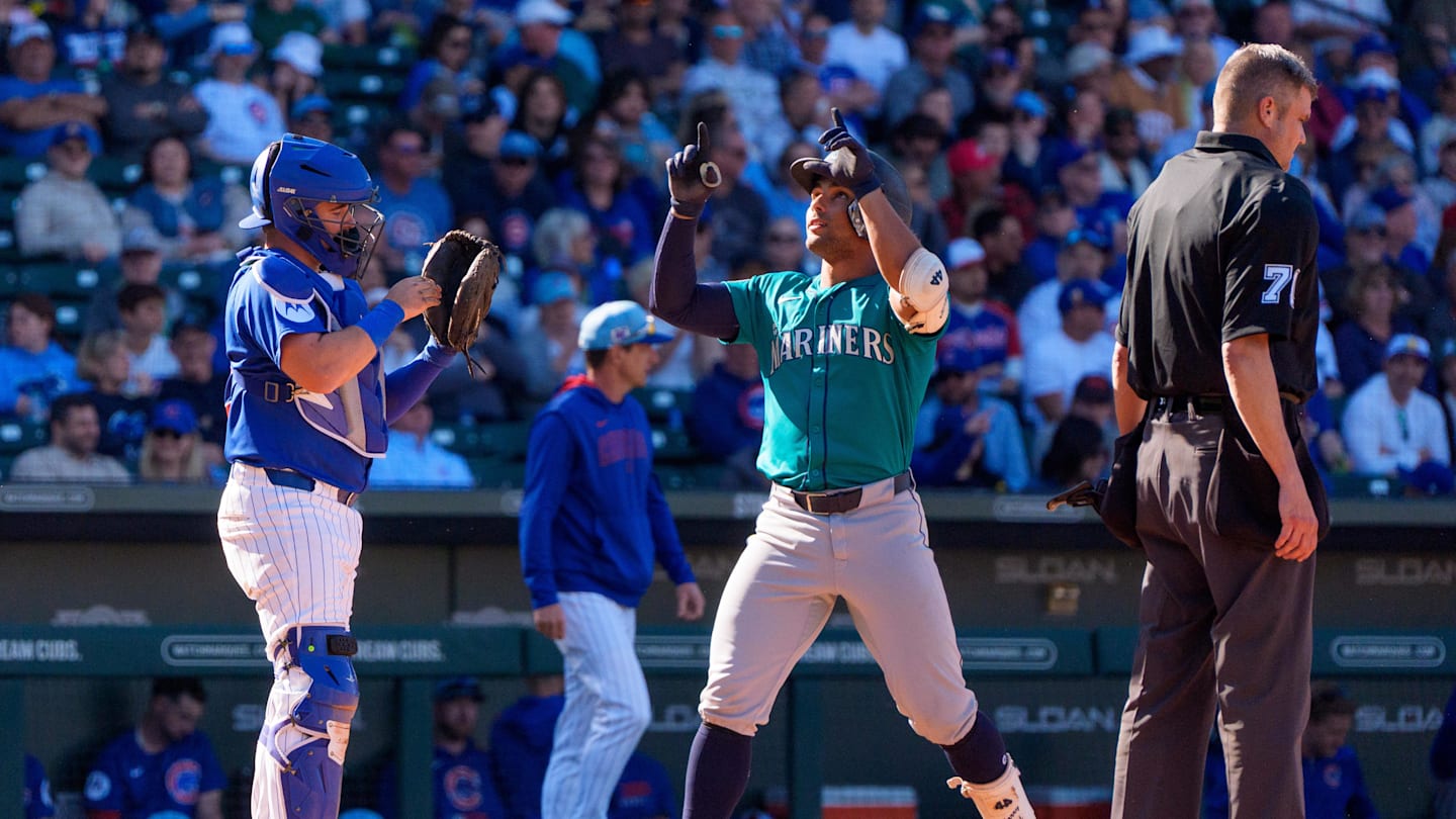 Mariners Not Ready To Play Star Prospect Amid Growing Buzz