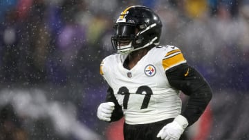 Pittsburgh Steelers v Baltimore Ravens