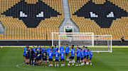 Italia al Molineux