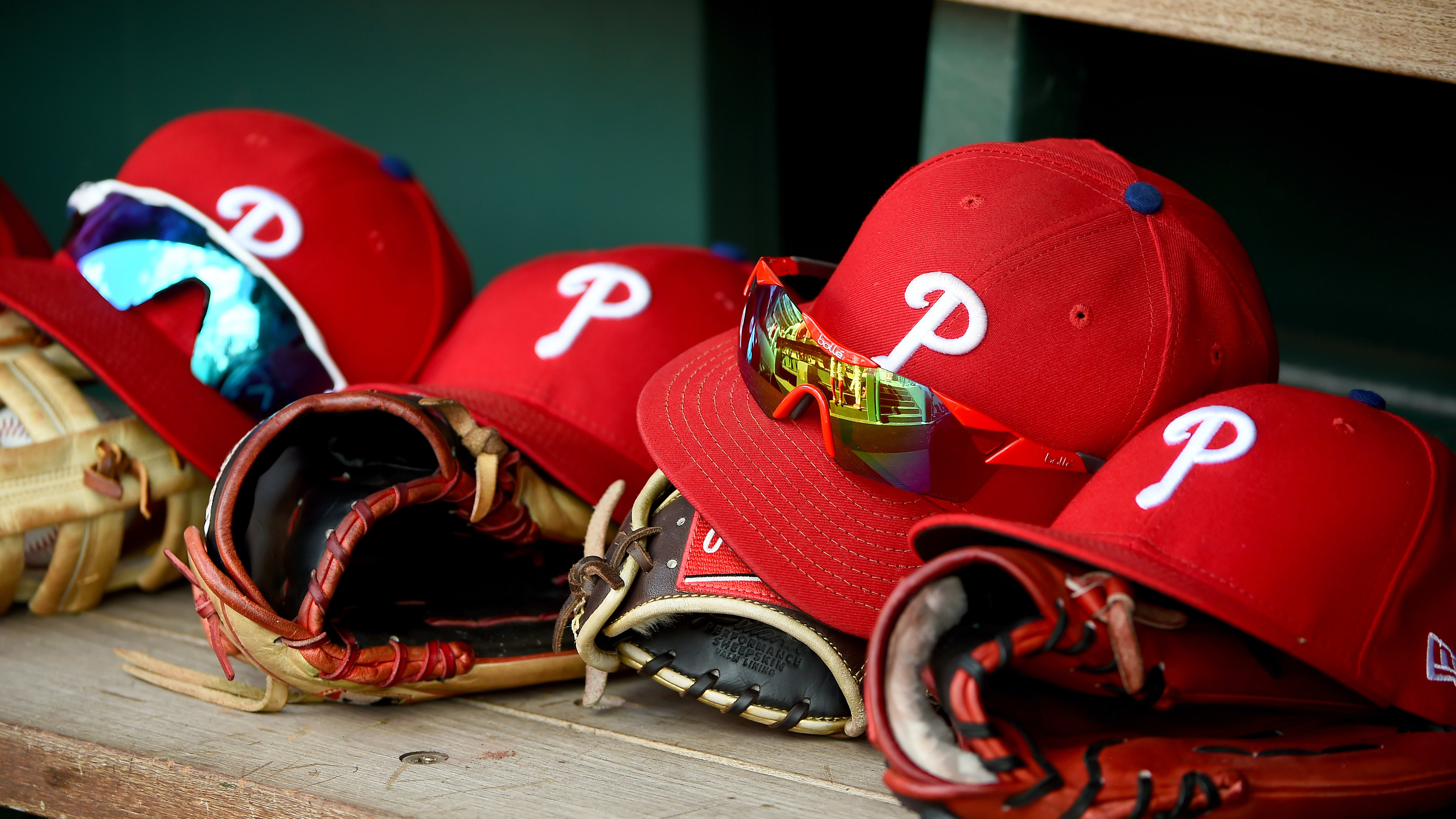 Phillies hard hat hotsell