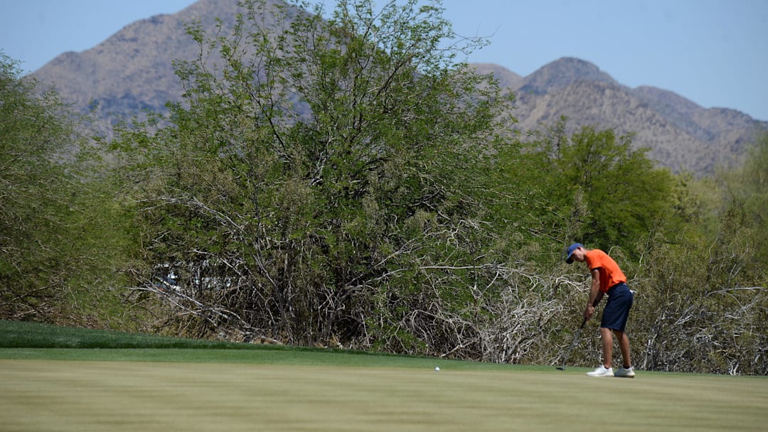 May 31, 2021; Scottsdale, Arizona, USA; University of Illinois golfer Michael Feagles putts on the ninth green during the NCAA Men's Golf Championship at Grayhawk Golf Club. Mandatory Credit: Joe Camporeale-Imagn Images May 31, 2021; Scottsdale, Arizona, USA; University of Illinois golfer Michael Feagles putts on the ninth green during the NCAA Men's Golf Championship at Grayhawk Golf Club. Mandatory Credit: Joe Camporeale-Imagn Images