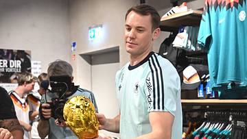 Kann Neuer den WM-Pokal noch einmal festhalten?