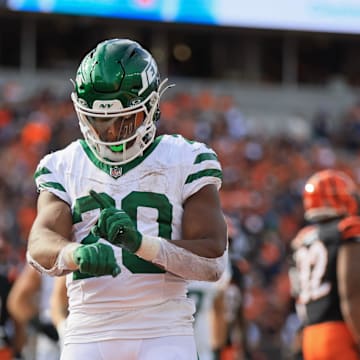 Oct 26, 2025; Cincinnati, Ohio, USA; New York Jets running back Breece Hall (20) celebrates during the fourth quarter against the Cincinnati Bengals at Paycor Stadium. Mandatory Credit: Katie Stratman-Imagn Images