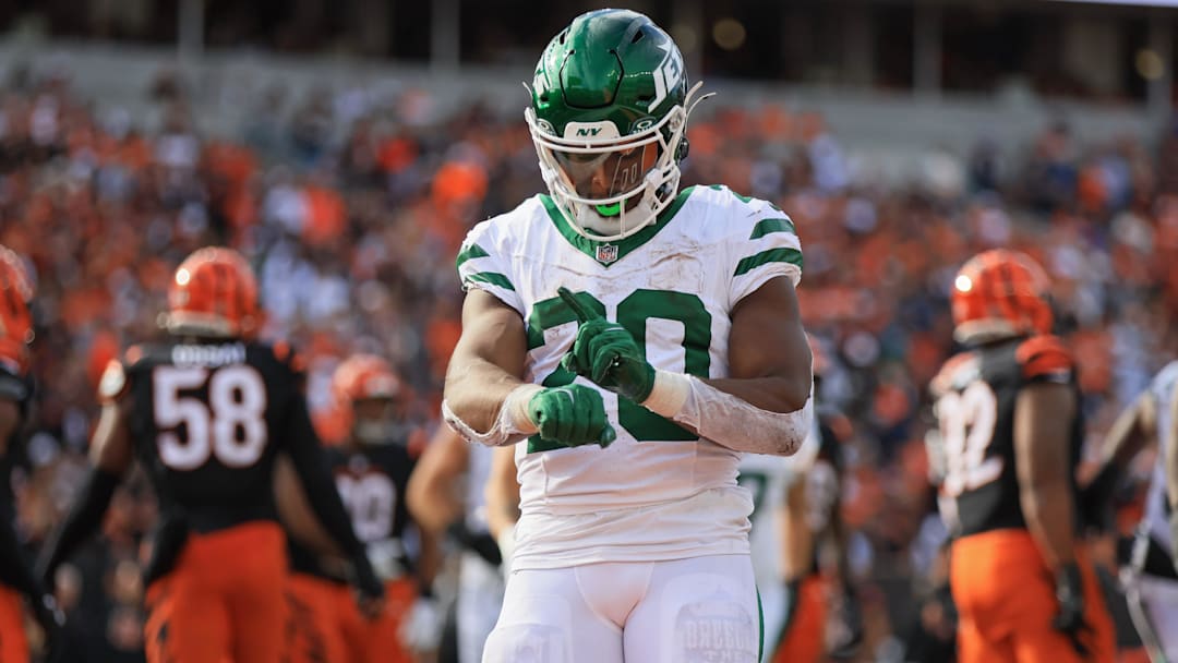 New York Jets running back Breece Hall celebrates during the fourth quarter against the Cincinnati Bengals.