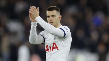 Transfer expert Fabrizio Romano has given an update on a midfielder, saying the player is actively looking to leave Tottenham.