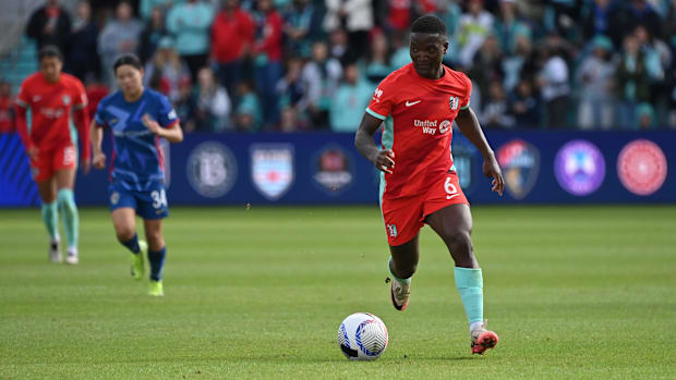 Chawinga scored a record 20 goals last regular season to win the Golden Boot.