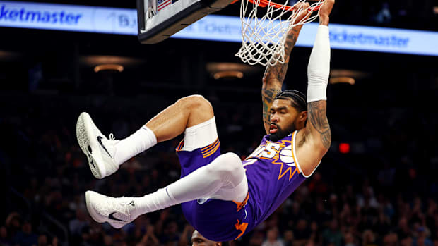 Phoenix Suns center Nick Richards (2) dunks the ball during the first quarter against the Milwaukee Bucks