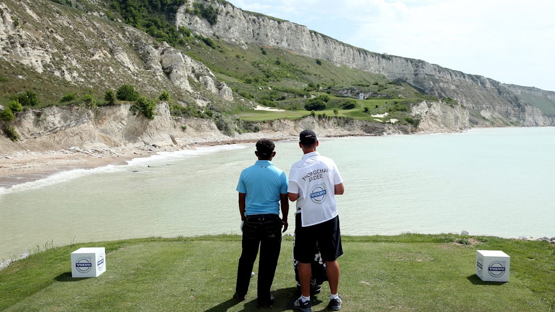 Thongchai Jaidee and caddie contemplating the tee shot - Volvo World Match Play Championship