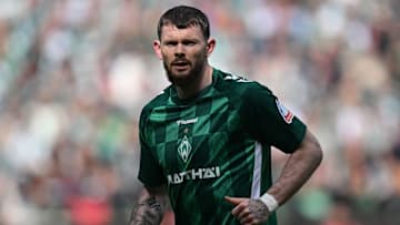 Oliver Burke wechselt innerhalb der Bundesliga