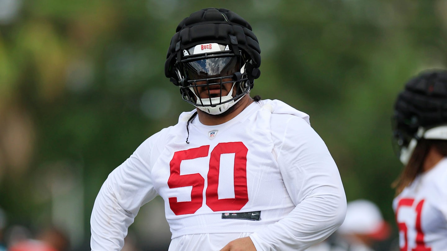 Luke Goedeke, Vita Vea Return To Practice For Tampa Bay Buccaneers on