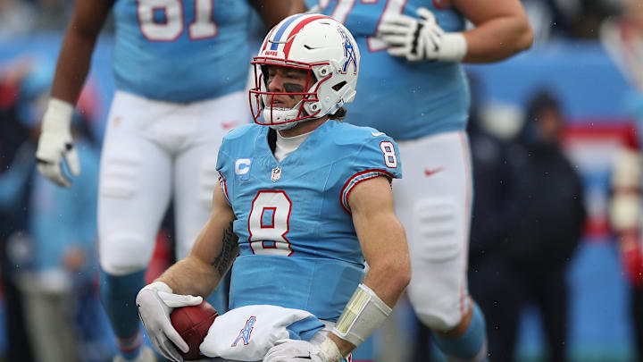 Houston Texans v Tennessee Titans