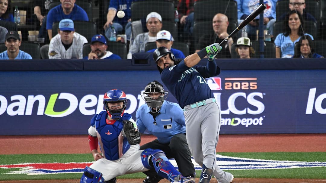 Seattle Mariners third baseman Eugenio Suarez.