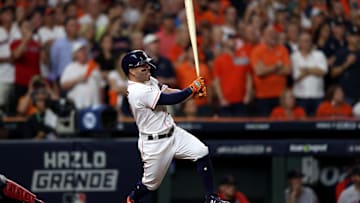 José Altuve dio muestra de su poder en los playoffs una vez más
