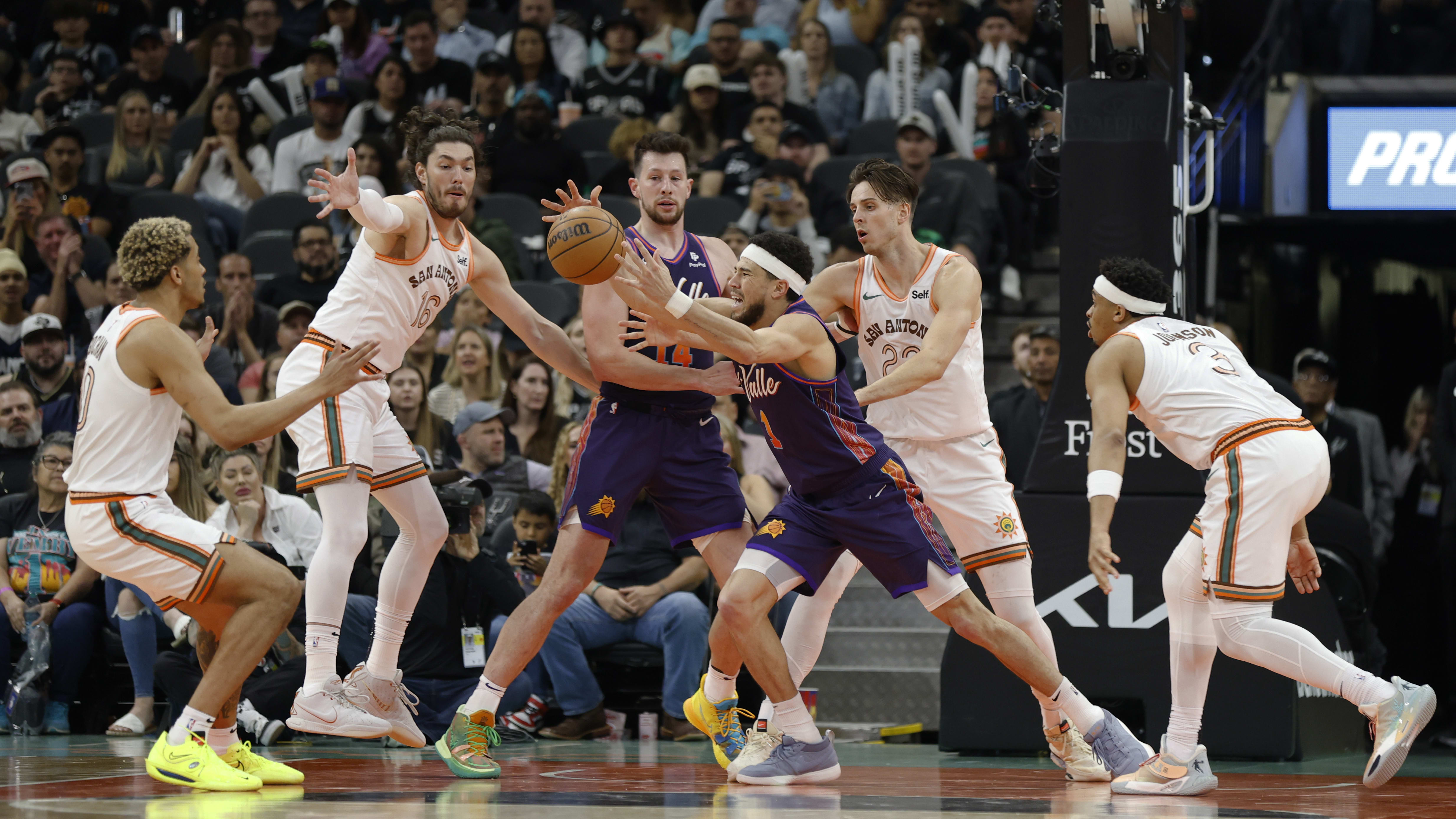 Devin Booker, Keldon Johnson