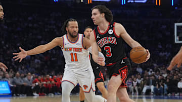 Feb 20, 2025; New York, New York, USA;  Chicago Bulls shooting guard Josh Giddey (3) dribbles the ball against New York Knicks 