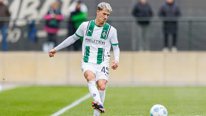 Noah Pesch könnte Borussia Mönchengladbach schon wieder verlassen Noah Pesch könnte Borussia Mönchengladbach schon wieder verlassen