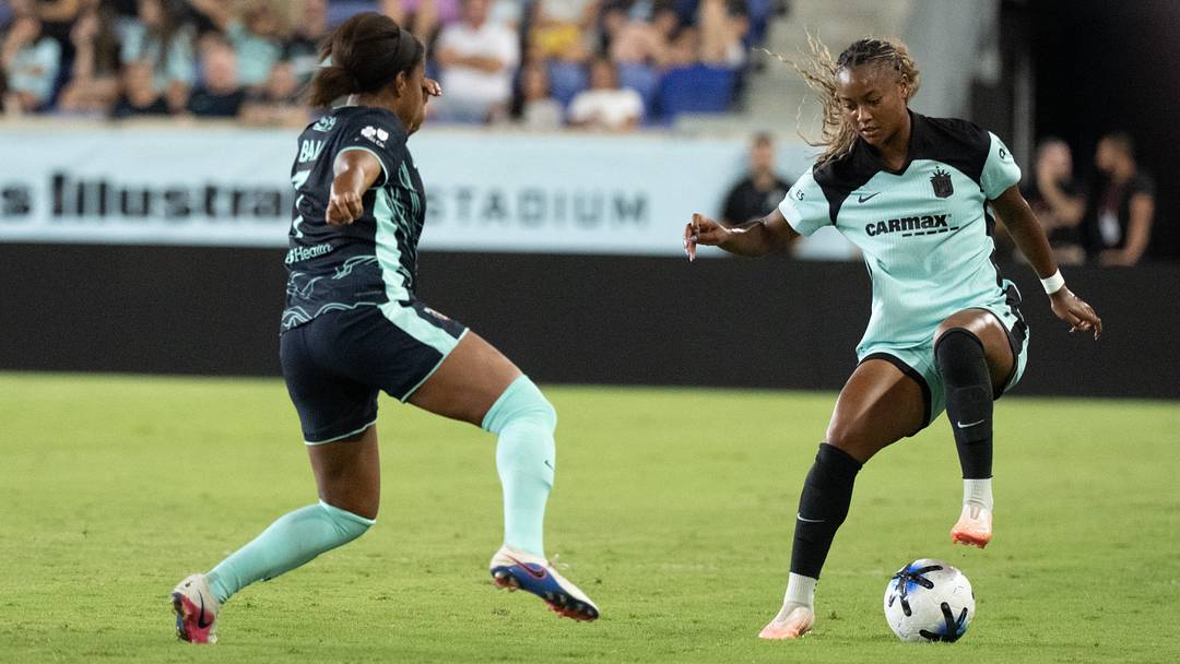 Jaedyn Shaw (right) has a game-winning goal and assist in her last two games for Gotham. Jaedyn Shaw (right) has a game-winning goal and assist in her last two games for Gotham.