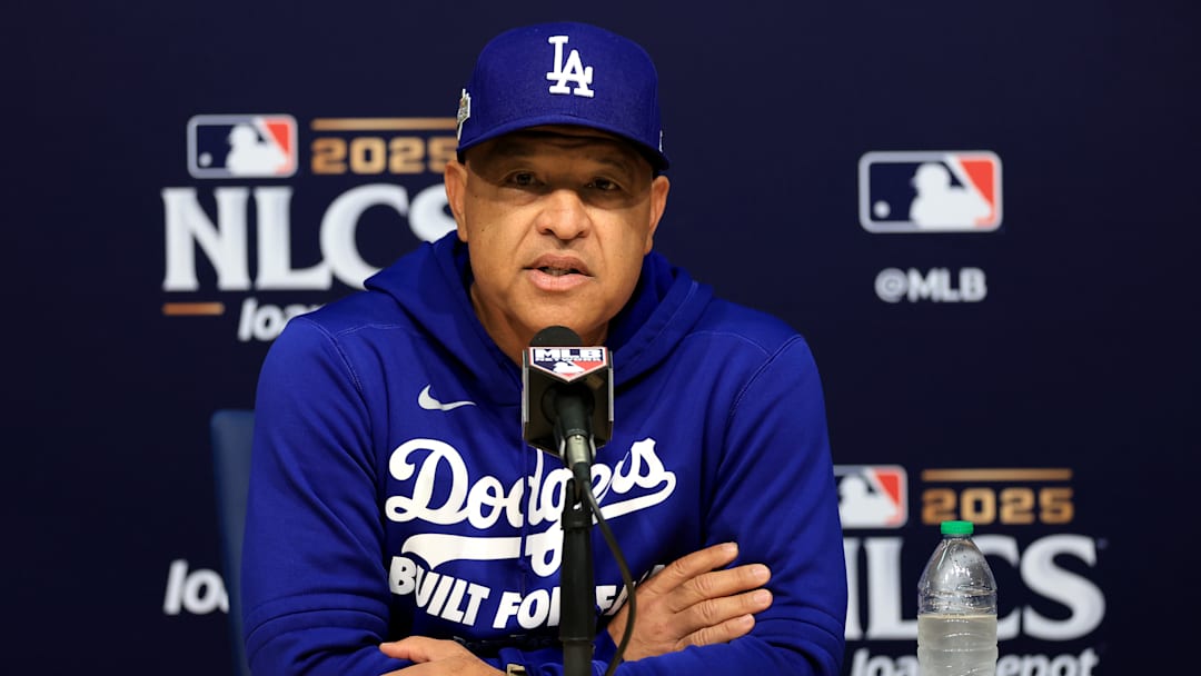 National League Championship Series - Milwaukee Brewers v Los Angeles Dodgers - Game Three
