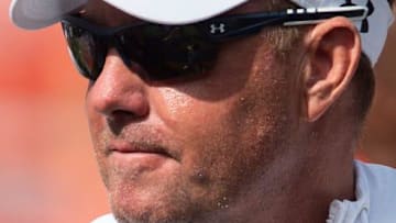 Auburn Tigers football coach Hugh Freeze has been challenged to replicate his team's defensive success on offense