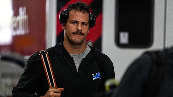 Detroit Lions tight end Sam Laporta (87) arrives ahead of Cincinnati Bengals game at Paycor Stadium in Cincinnati on Sunday, Oct. 5, 2025.