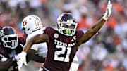 Texas A&M Aggies linebacker Taurean York defends in coverage against the Auburn Tigers.