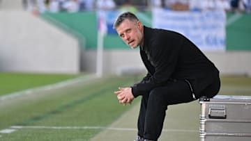 Wer beerbt Alexander Straus als FCB-Coach?