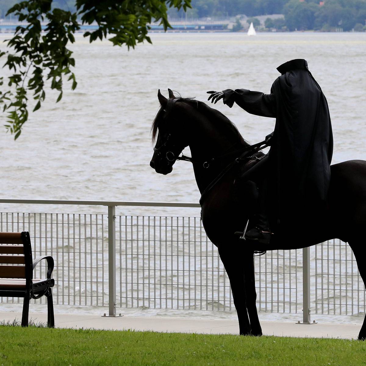 headless horseman costume with horse