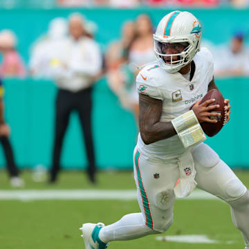 The Miami Dolphins and quarterback Tua Tagovailoa are favored in Week 11.