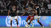 Vasco x Fluminense se enfrentam pelo Carioca