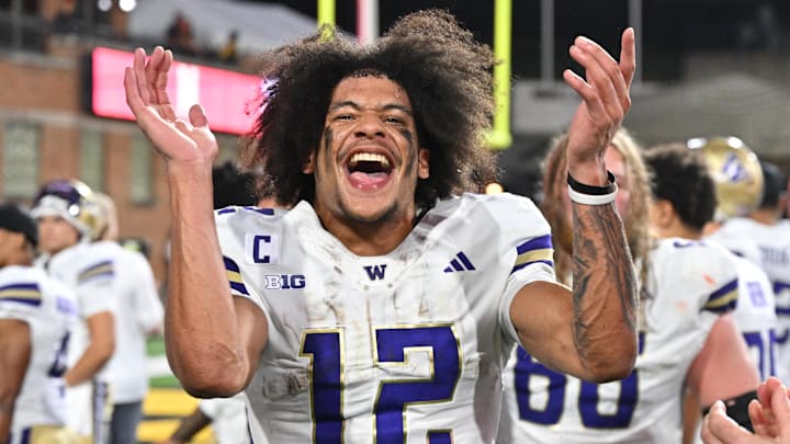 Washington wide receiver Denzel Boston