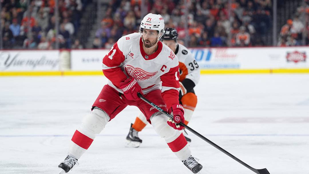 Dylan Larkin of the Detroit Red Wings Dylan Larkin of the Detroit Red Wings