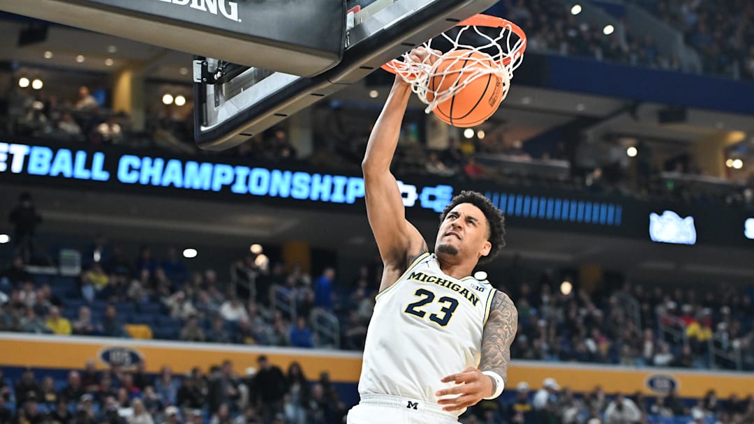 Michigan Wolverines forward Yaxel Lendeborg (23) Michigan Wolverines forward Yaxel Lendeborg (23)