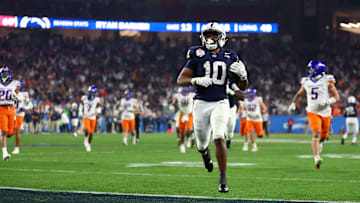 Penn State Nittany Lions running back Nicholas Singleton (10) 