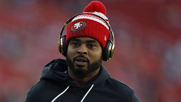 San Francisco 49ers wide receiver Jauan Jennings warms up