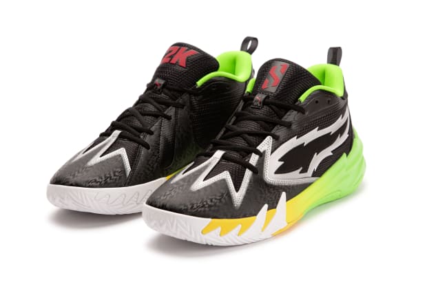 2k sneakers top