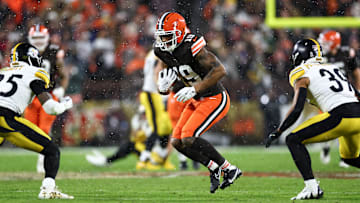 Pittsburgh Steelers v Cleveland Browns