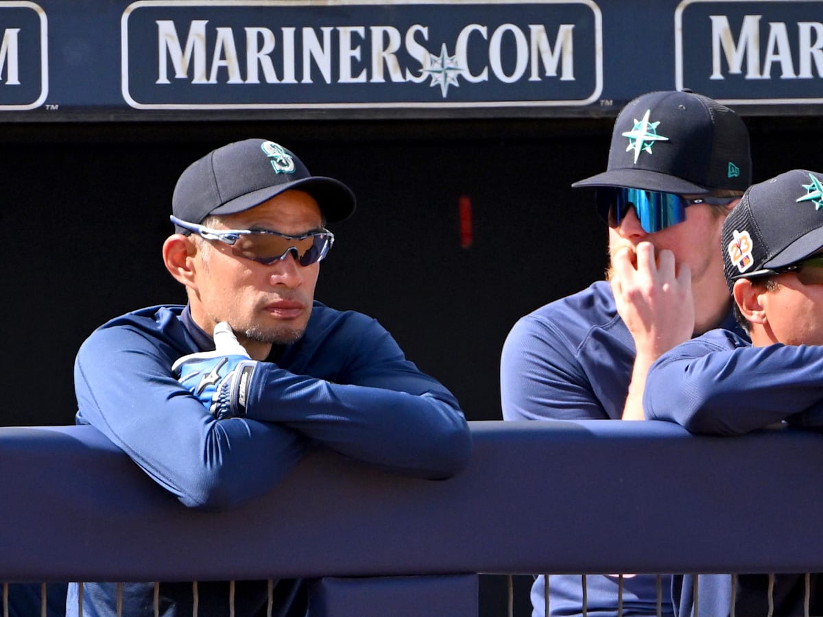 Seattle Mariners Release Video of Ichiro Suzuki Receiving