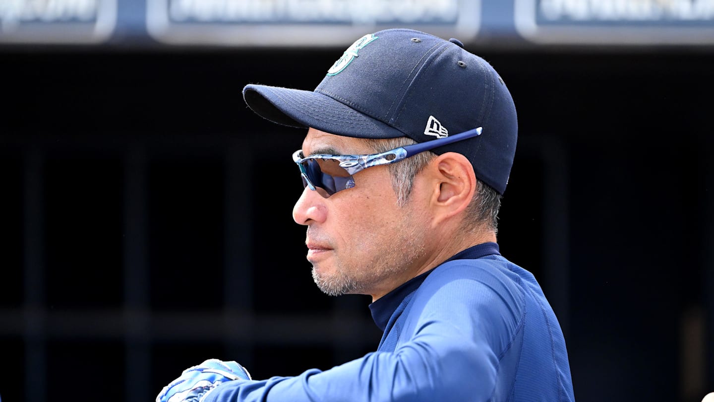 Ichiro Suzuki's First Hall of Fame Card Hits the Hobby Like a Line Drive