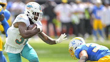 Sep 10, 2023; Inglewood, California, USA;   Miami Dolphins running back Raheem Mostert (31) runs the