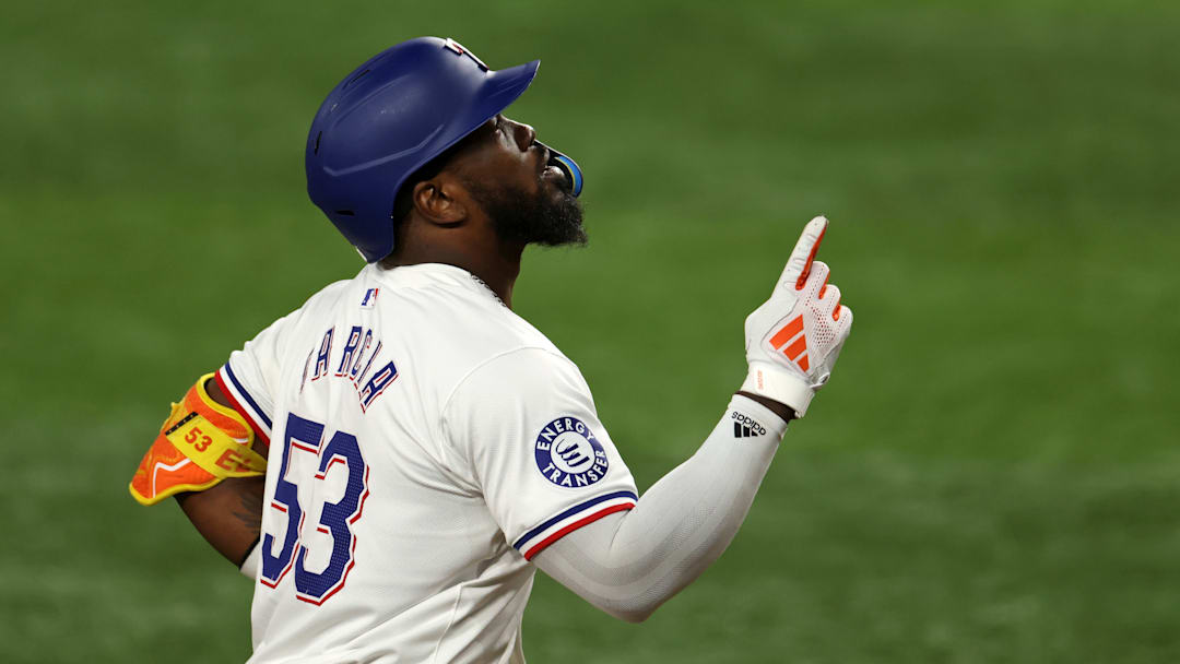 Toronto Blue Jays v Texas Rangers