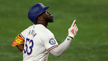 Toronto Blue Jays v Texas Rangers