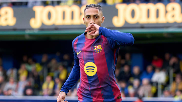 Raphinha segue atuando em grande nível pelo Barcelona Raphinha segue atuando em grande nível pelo Barcelona