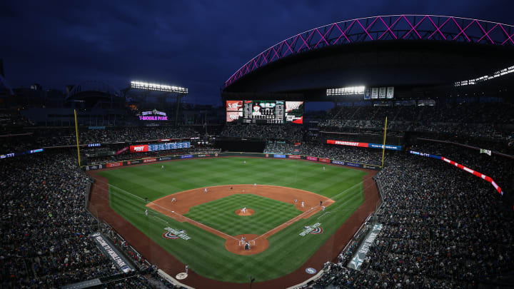 Cleveland Guardians v Seattle Mariners