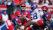 Sep 8, 2024; East Rutherford, New Jersey, USA; New York Giants quarterback Daniel Jones (8) looks to pass during the first half against the Minnesota Vikings at MetLife Stadium. Mandatory Credit: Vincent Carchietta-Imagn Images