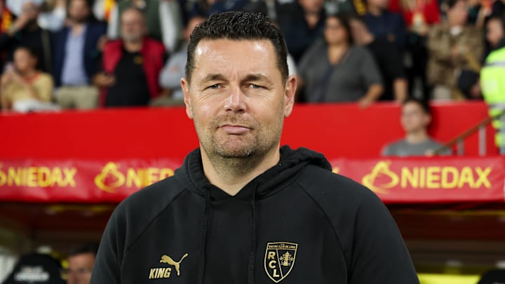 Pierre Sage nourrit de belles ambitions pour le RC Lens. Pierre Sage nourrit de belles ambitions pour le RC Lens.
