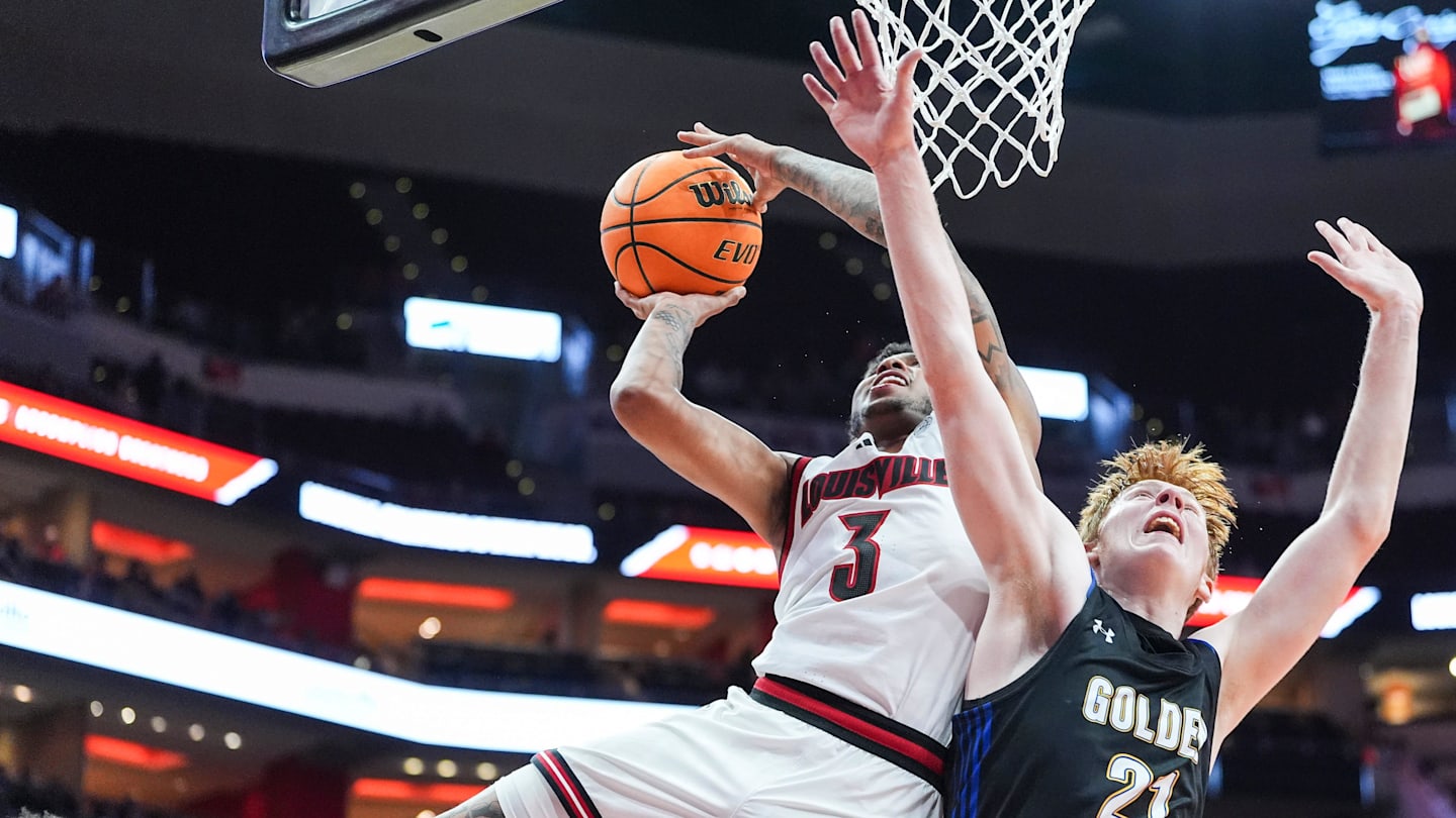 Chris Beard, Ole Miss Basketball Lands Commitment From Prized Louisville Transfer