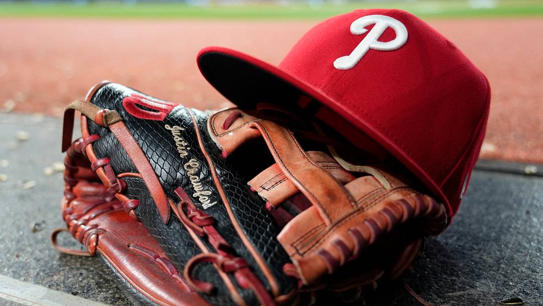 Jun 8, 2026; Toronto, Ontario, CAN; The glove and hat of Philadelphia Phillies center fielder Justin Crawford (2) in the dugout during a game against the Toronto Blue Jays at Rogers Centre. Mandatory Credit: John E. Sokolowski-Imagn Images Jun 8, 2026; Toronto, Ontario, CAN; The glove and hat of Philadelphia Phillies center fielder Justin Crawford (2) in the dugout during a game against the Toronto Blue Jays at Rogers Centre. Mandatory Credit: John E. Sokolowski-Imagn Images