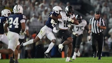 Kenyon Sadiq is thhe best tight end in college football, a matchup nightmare. 